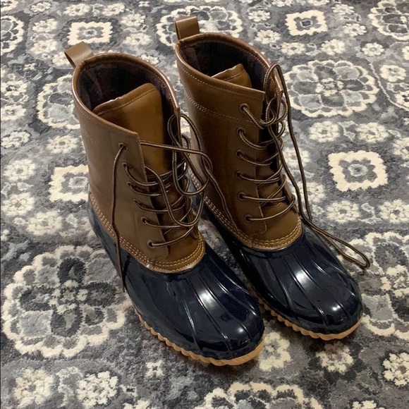 Sporto Shoes - Macy’s Original Duck Boots